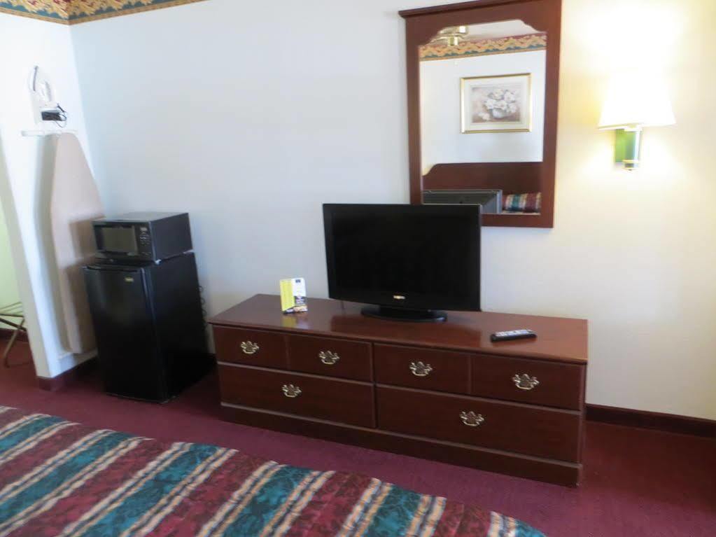 Executive Inn & Suites West Columbia Eksteriør bilde